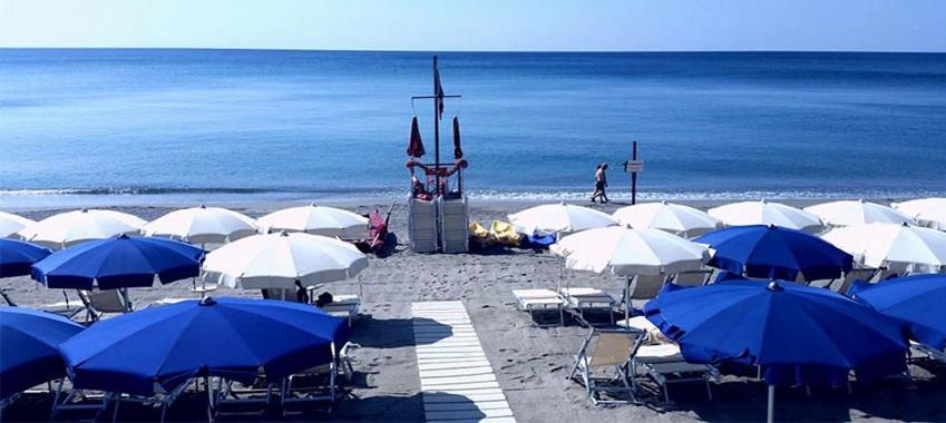 Savona Casa Vacanze Vicino Mare 3 Minuti Wifi Dış mekan fotoğraf