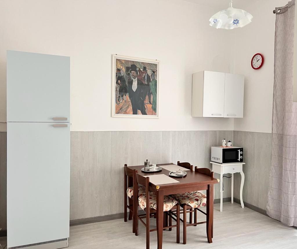 Savona Casa Vacanze Vicino Mare 3 Minuti Wifi Dış mekan fotoğraf